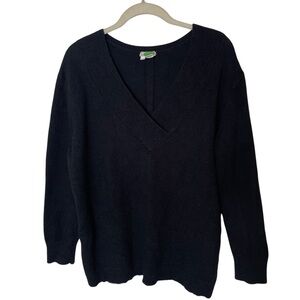 By Anthropologie Black V-Neck Long Sleeve Sweater in Size Large